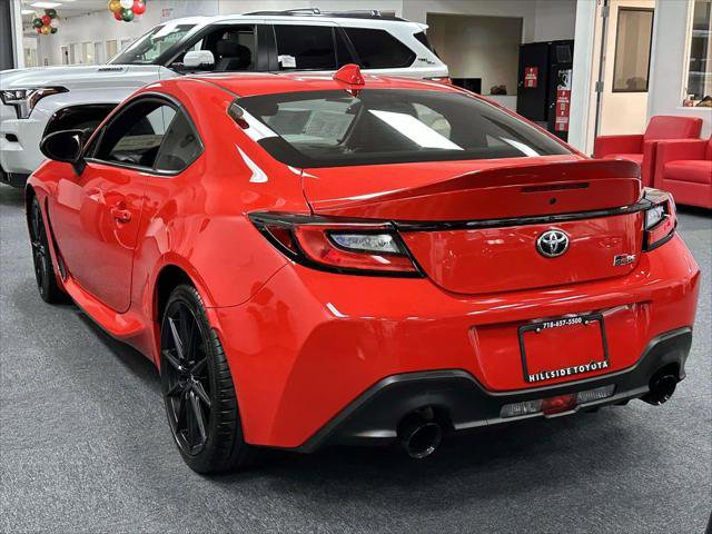 Certified 2025 Toyota GR86 Premium image 7