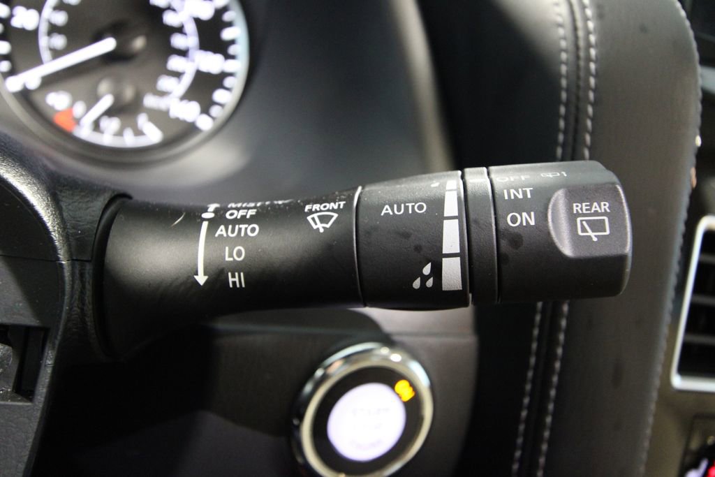 Used 2024 Nissan Armada Platinum w/ Captain's Chairs Package image 16