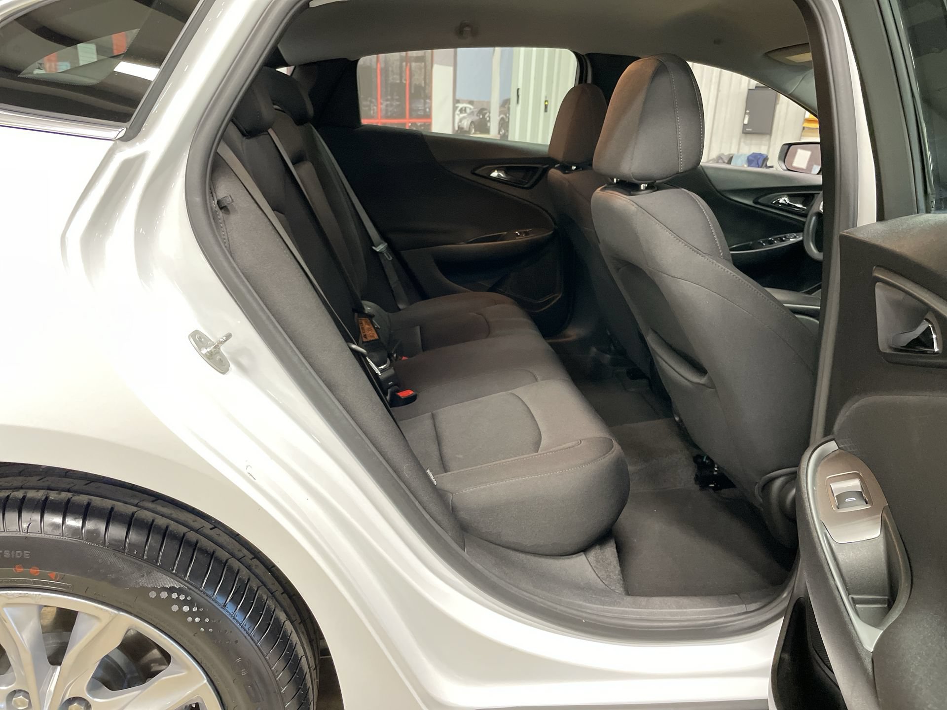 Used 2024 Chevrolet Malibu LT FWD image 27