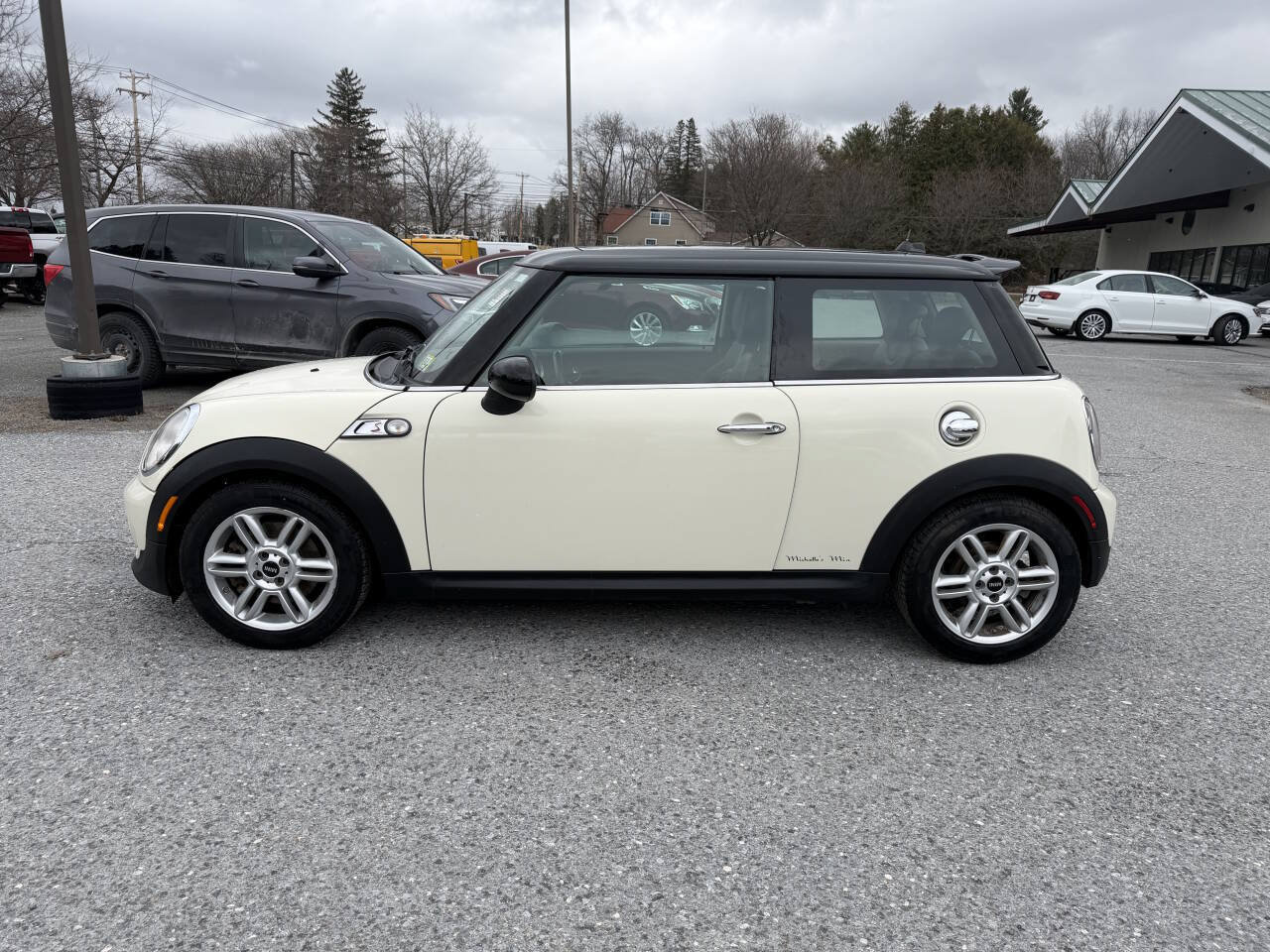 Used 2013 MINI Cooper S FWD image 2