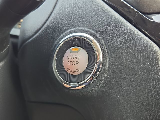 Used 2020 Nissan Pathfinder S FWD image 10