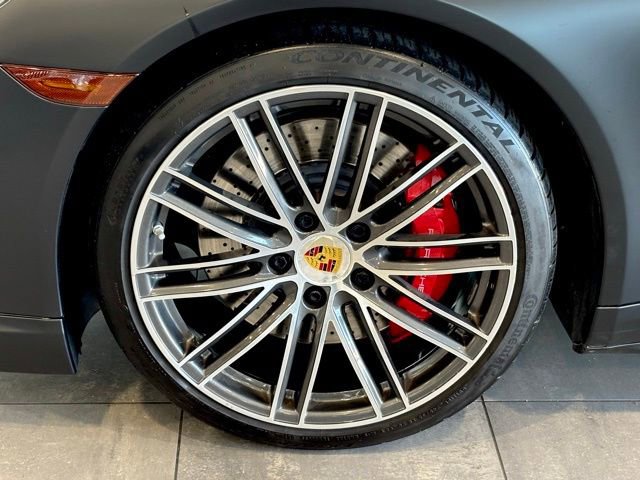 Used 2017 Porsche 911 Turbo image 33