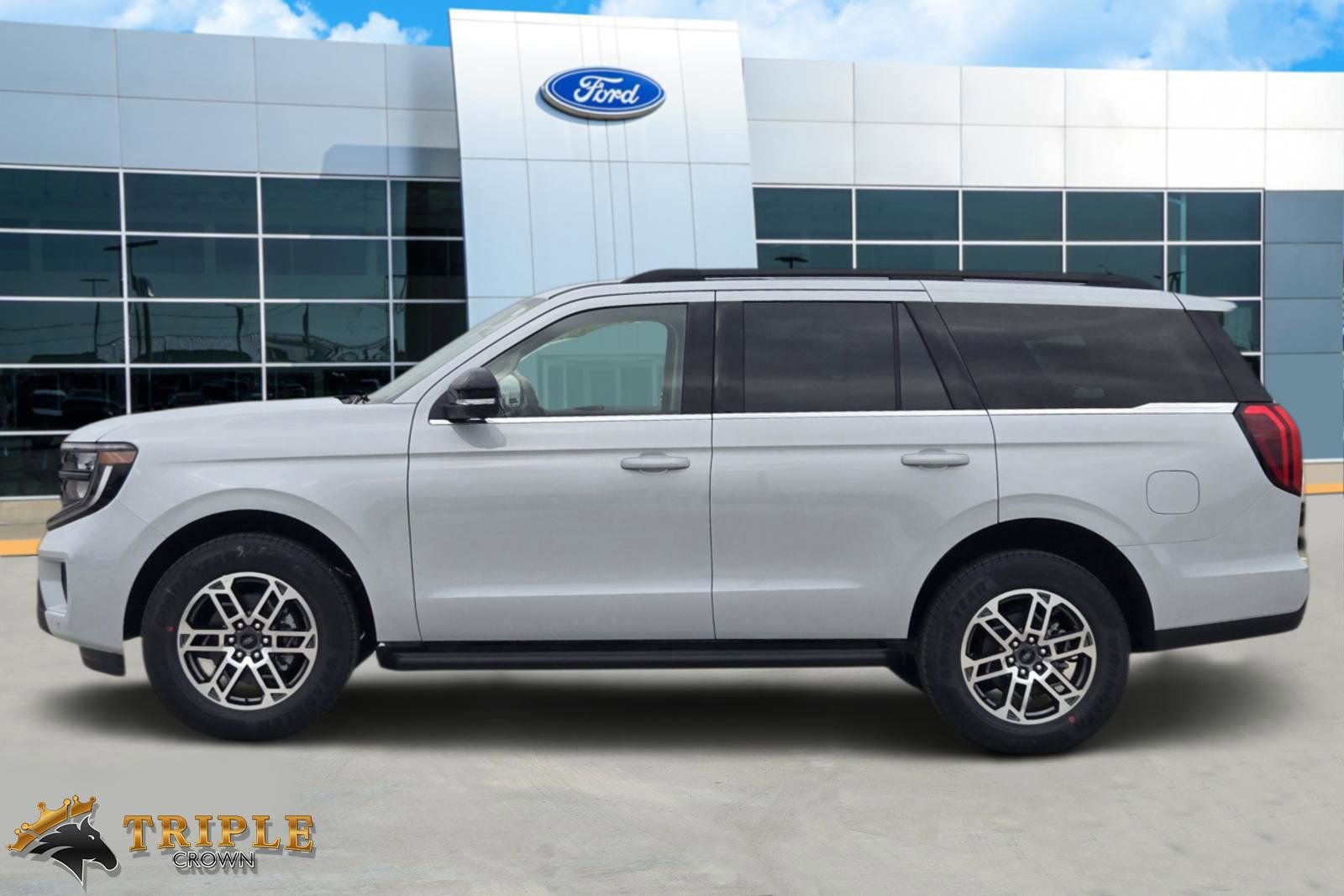 New 2026 Ford Expedition Active RWD image 3