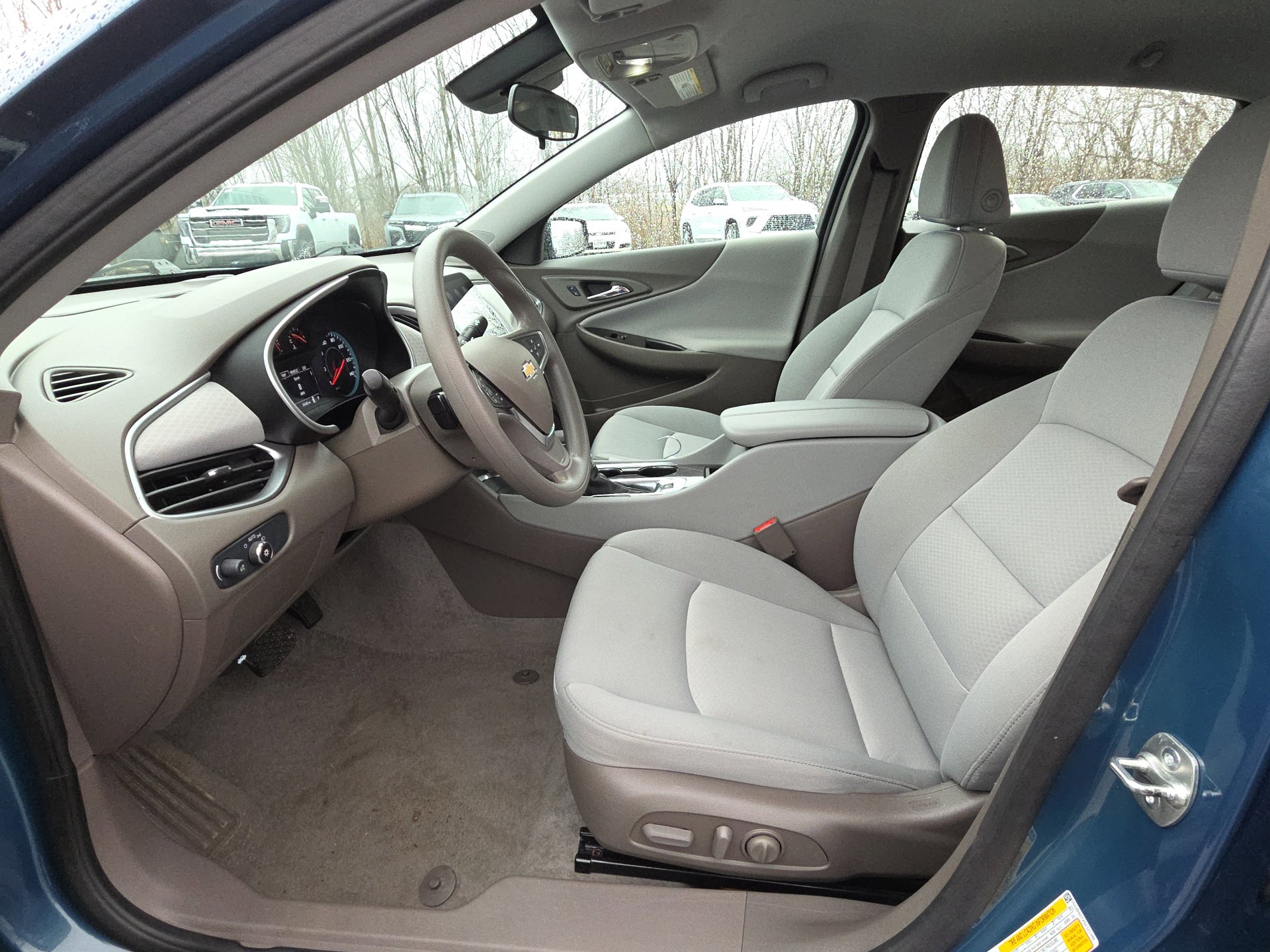 Used 2025 Chevrolet Malibu LT image 15