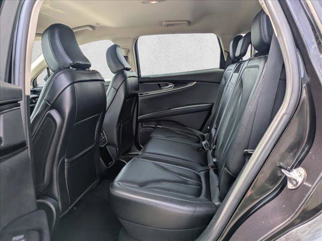 Used 2022 Lincoln Nautilus FWD w/ Premium Package image 25