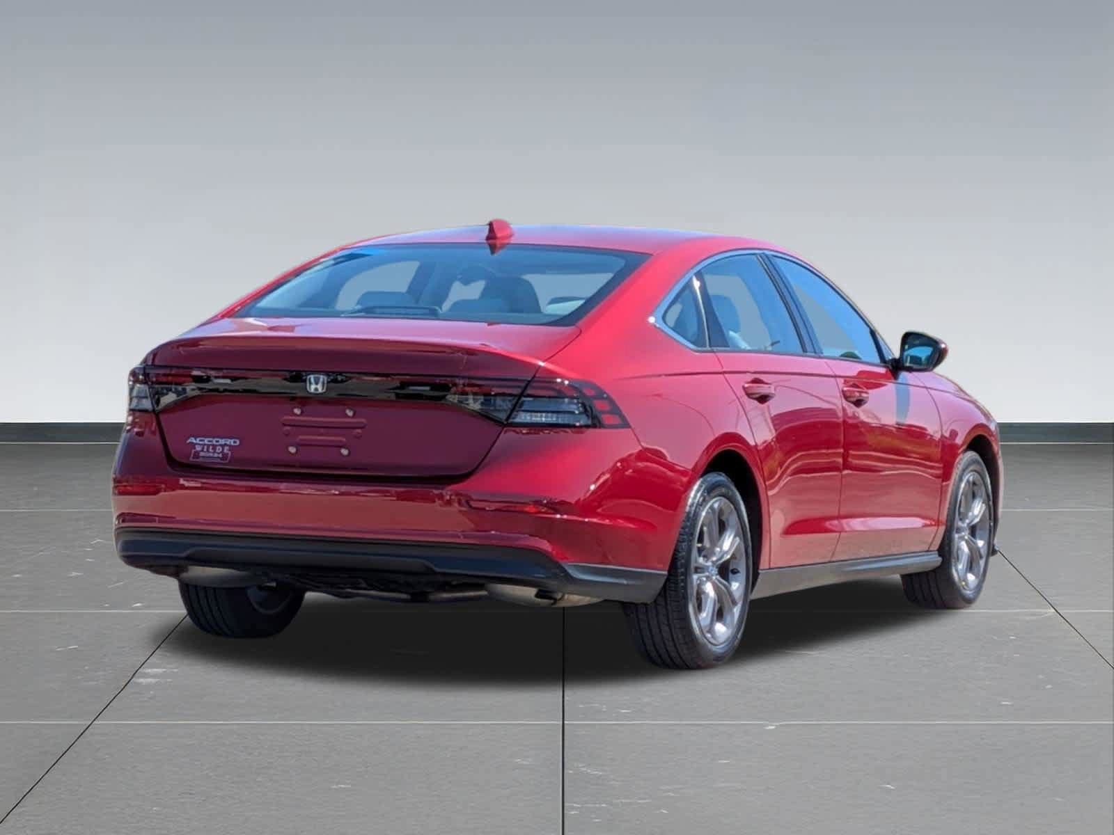 Used 2023 Honda Accord EX image 5