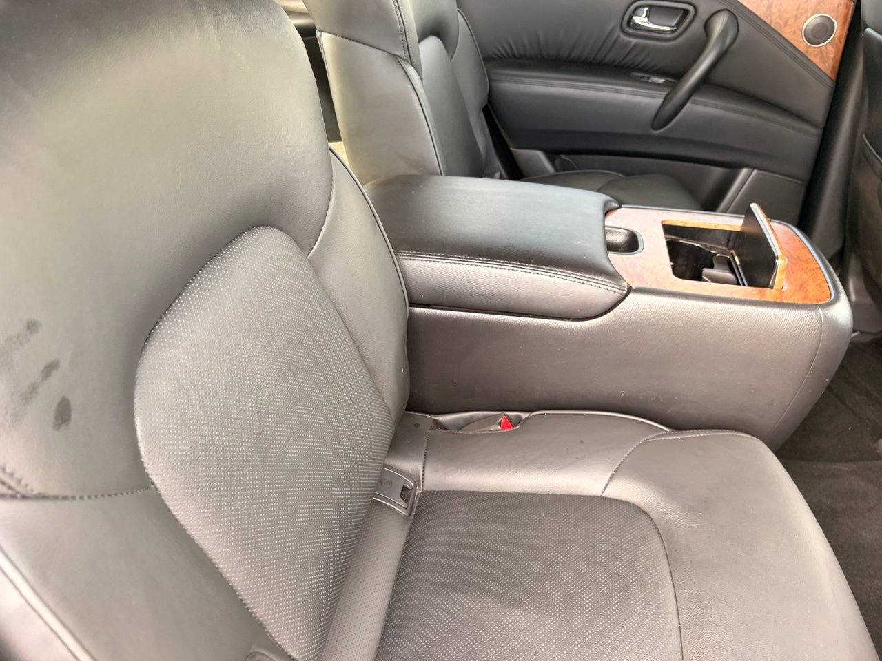 Used 2024 Nissan Armada SL w/ Captain's Chairs Package RWD image 14