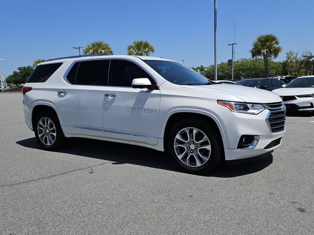 Used 2019 Chevrolet Traverse Premier w/ Driver Confidence II Package image 2