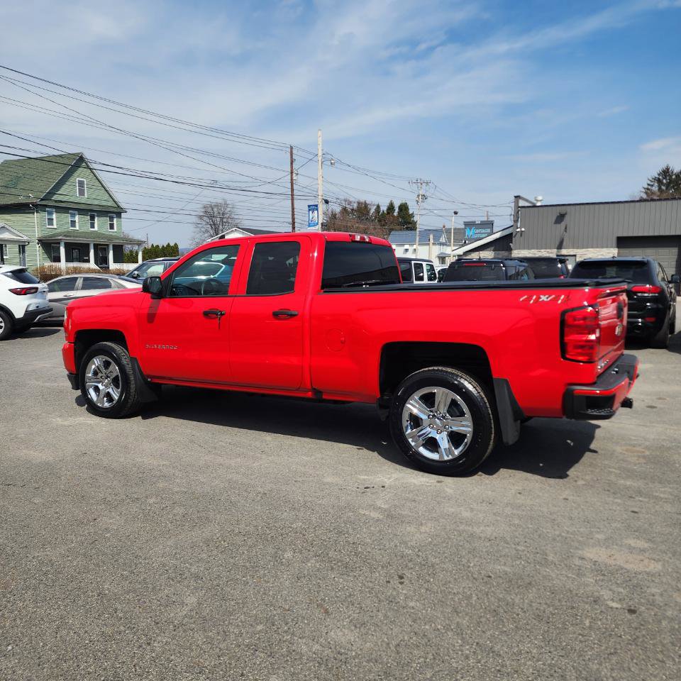 Used 2018 Chevrolet Silverado 1500 Custom w/ Custom Value Package AWD/4WD image 4