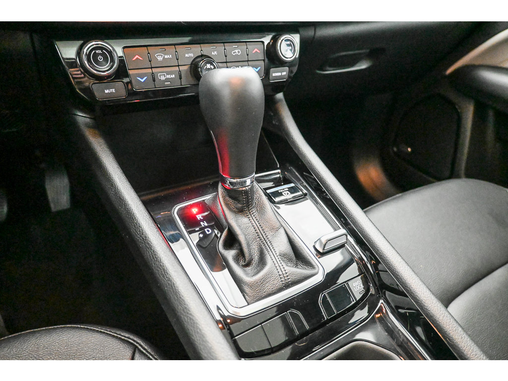 Used 2025 Jeep Compass Limited w/ Sun & Sound Group AWD/4WD image 16
