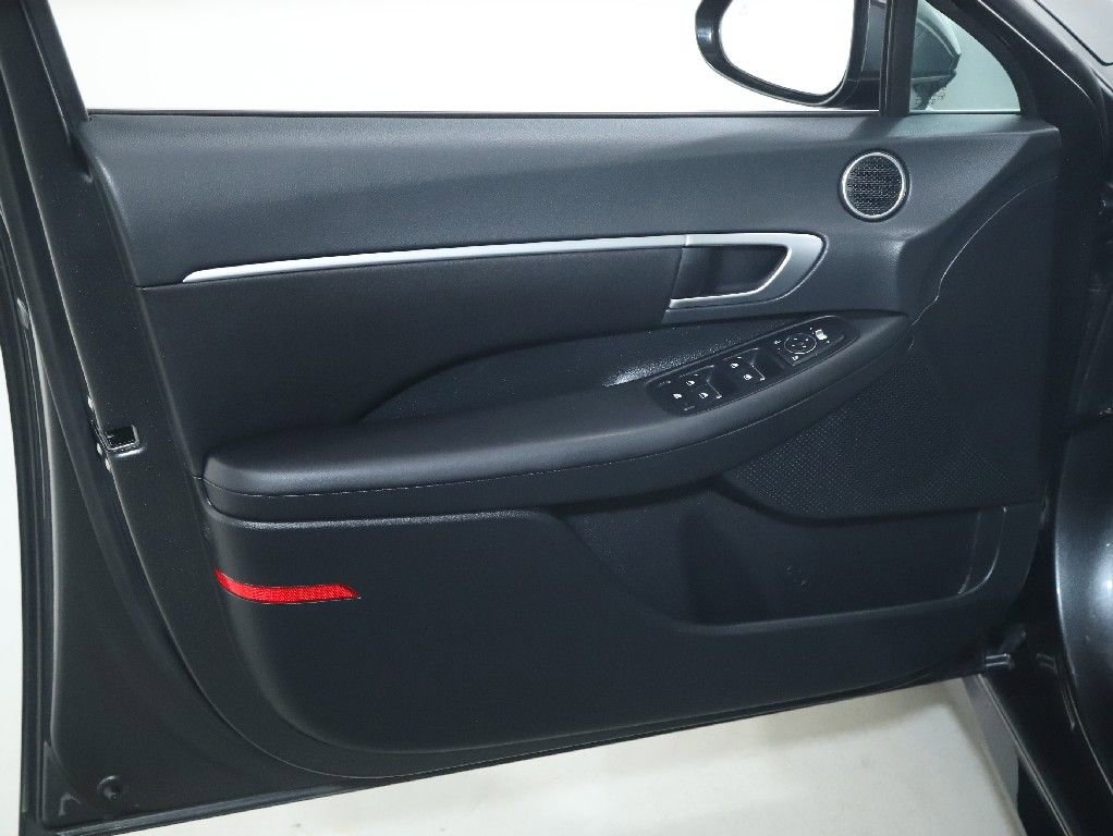 Used 2024 Hyundai Sonata SEL w/ Convenience Package FWD image 16