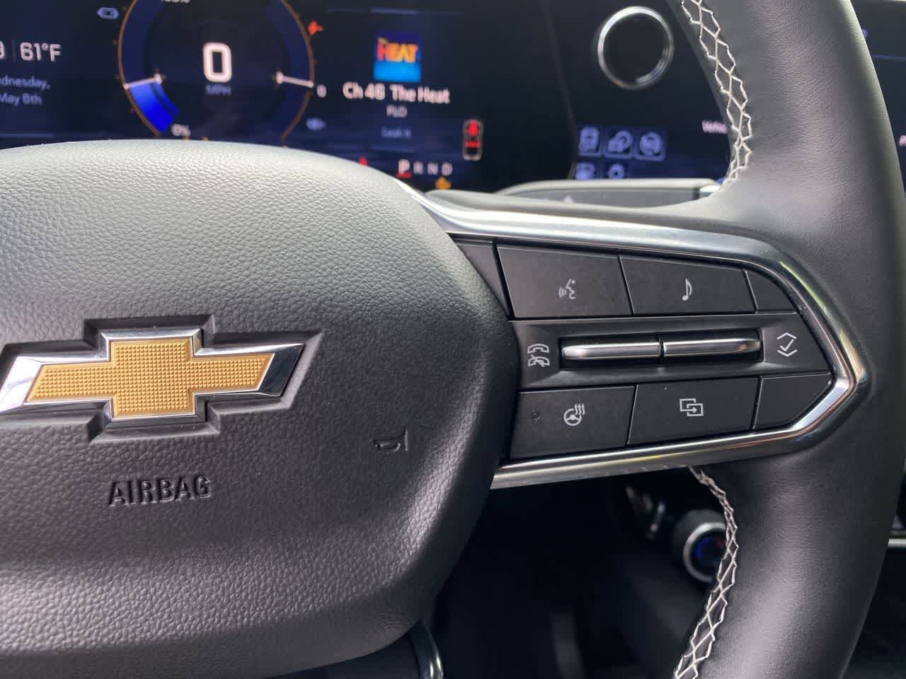 Used 2025 Chevrolet Equinox EV LT w/ Convenience Package FWD image 21