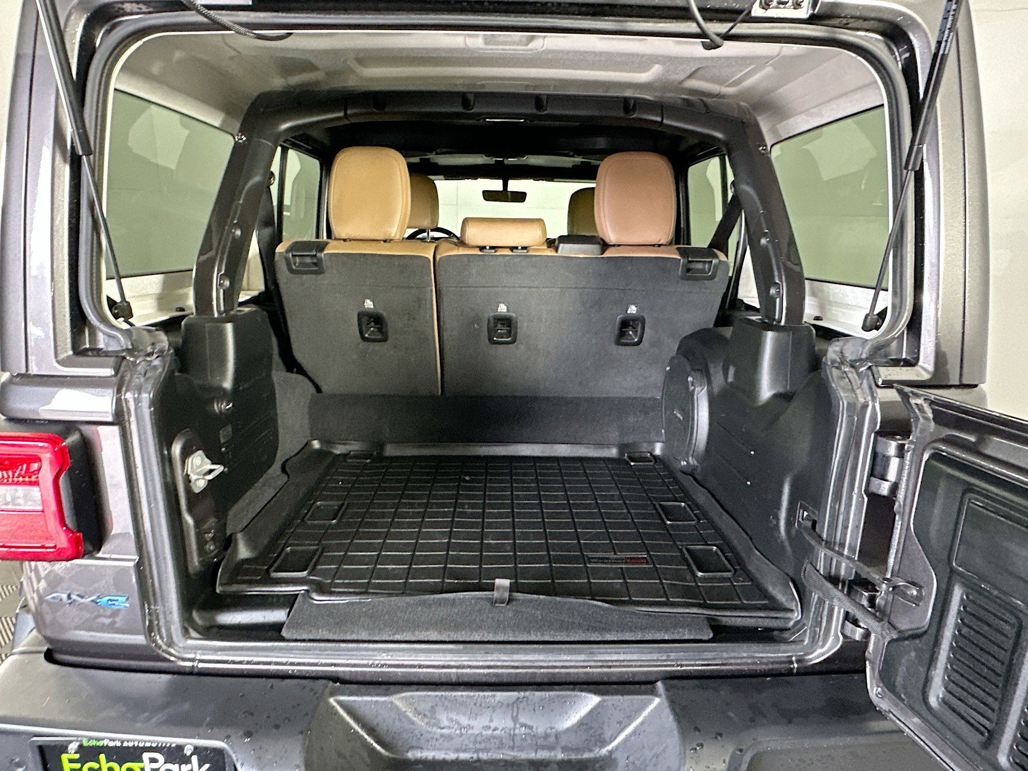 Used 2021 Jeep Wrangler Unlimited Rubicon 4xe w/ Cold Weather Group image 28