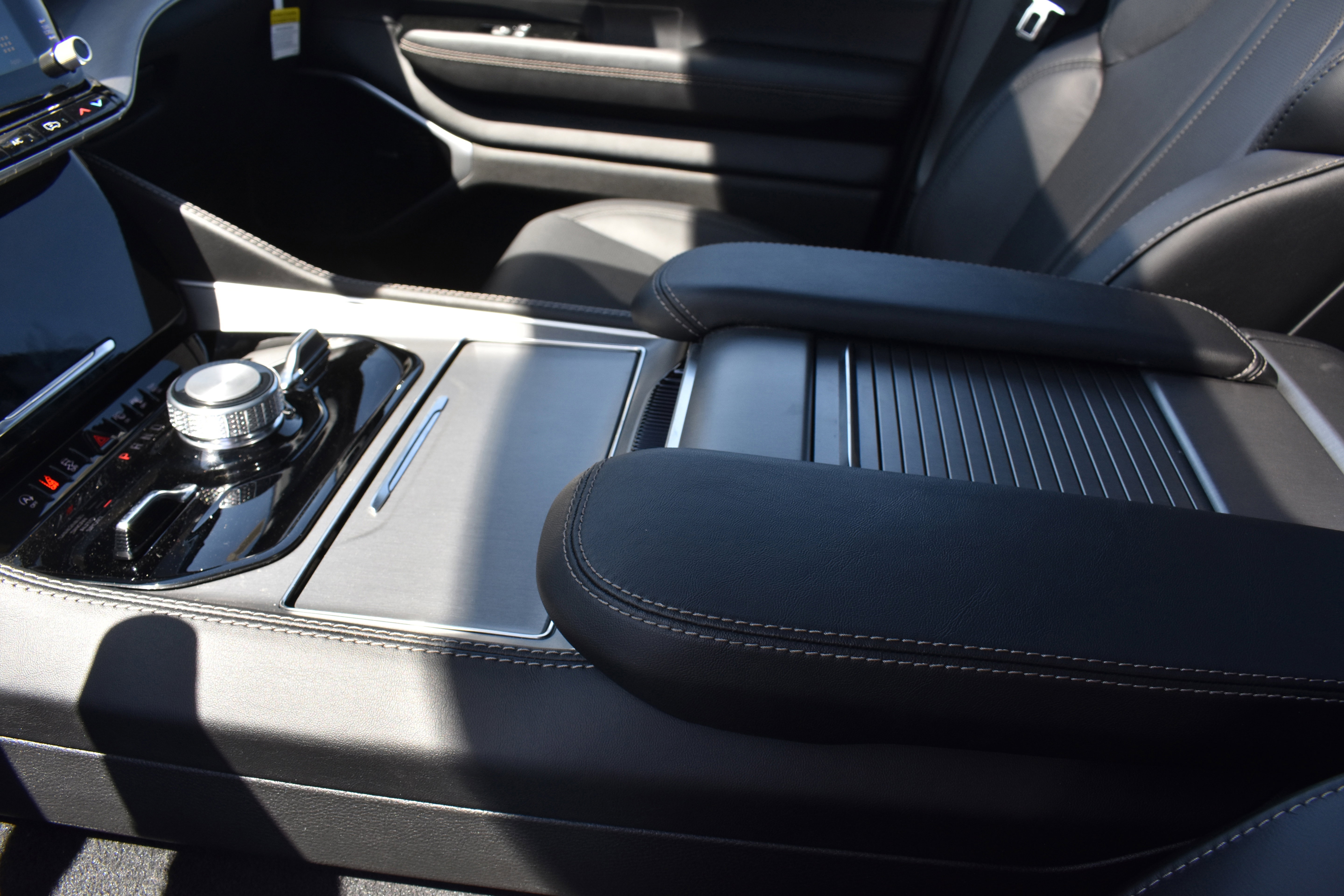 New 2026 Jeep Grand Wagoneer Limited image 23