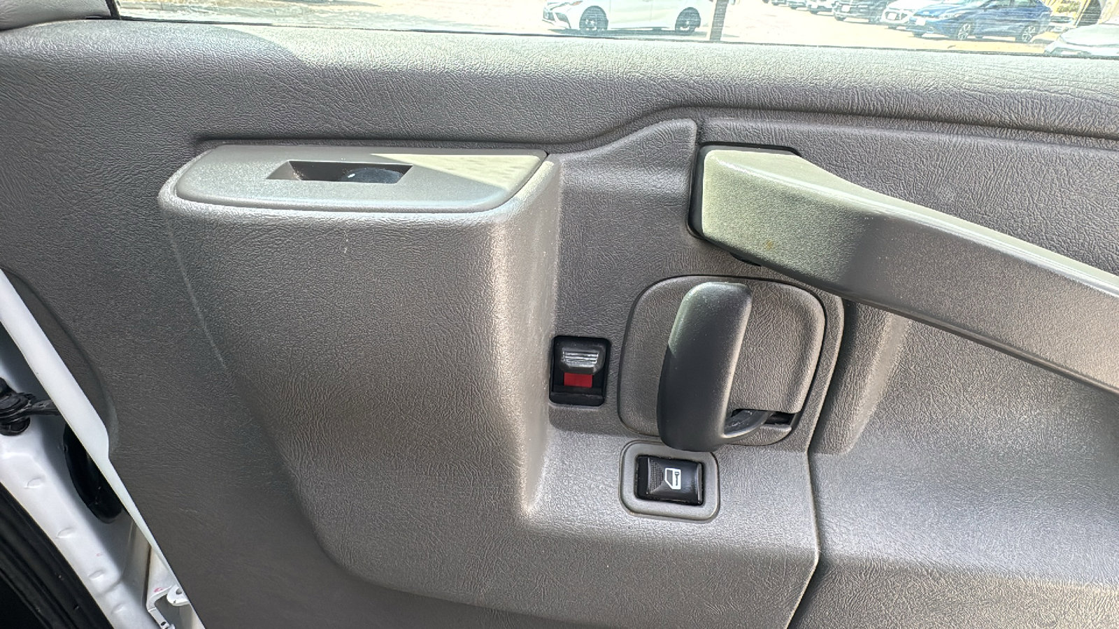 Used 2018 Chevrolet Express 3500 LT w/ LT Preferred Equipment Group image 24