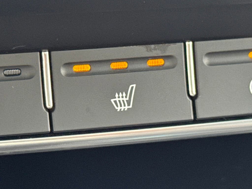 Used 2016 Kia Sorento SX w/ SXL Technology Package image 46