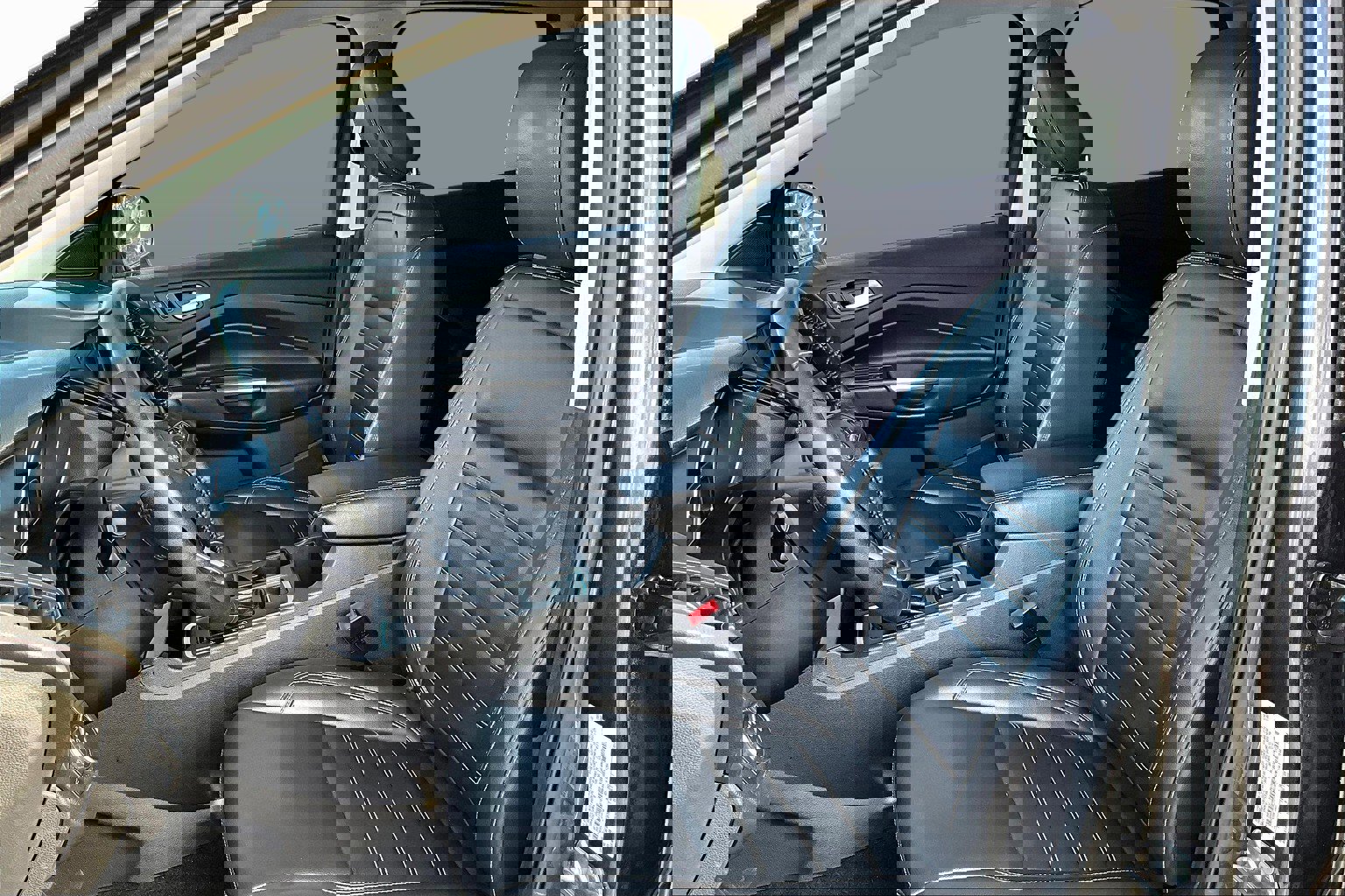 Used 2019 Ford Escape SEL image 18