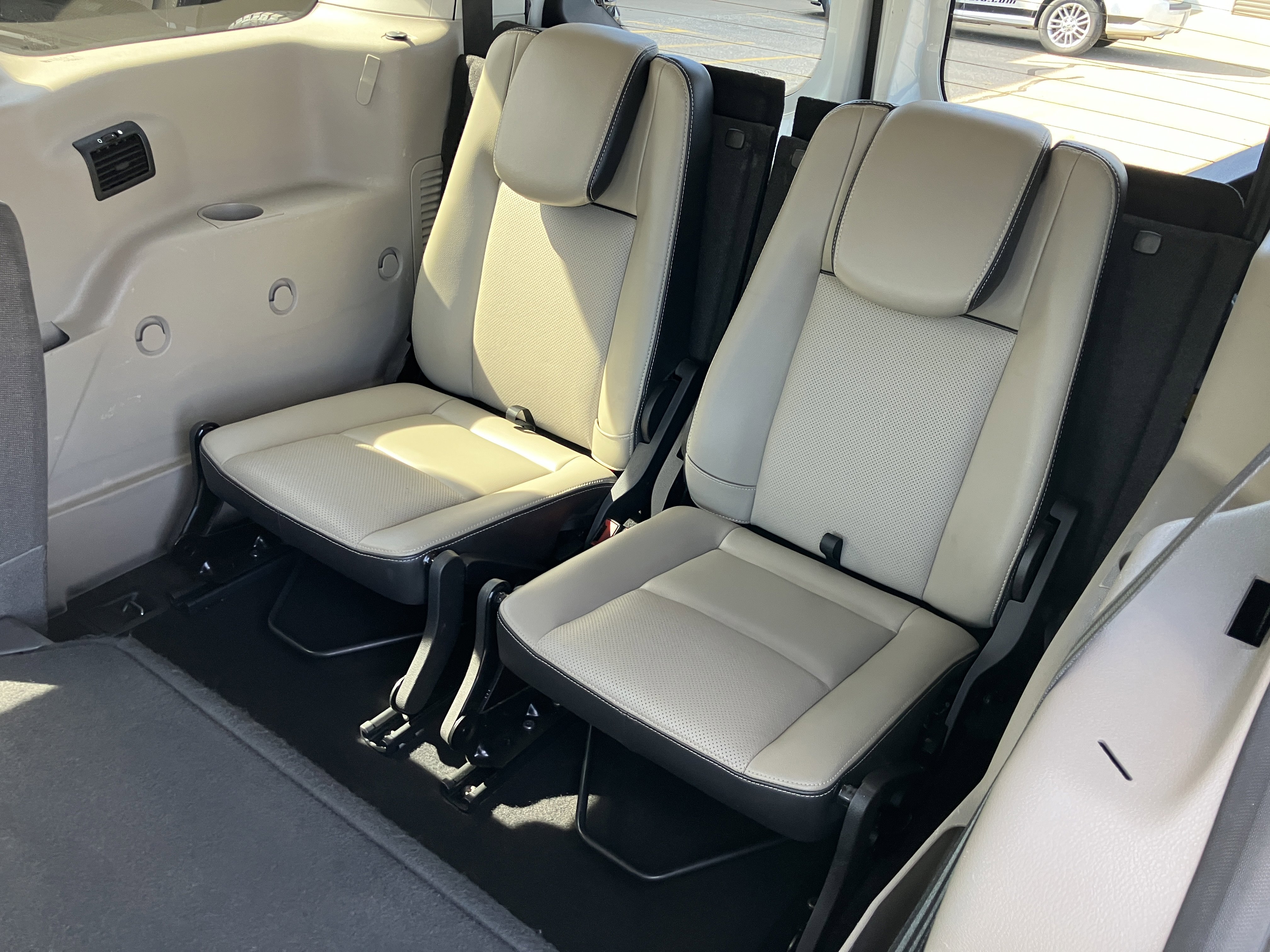 Used 2014 Ford Transit Connect XLT FWD image 15
