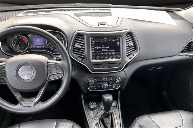 Used 2019 Jeep Cherokee Trailhawk image 6