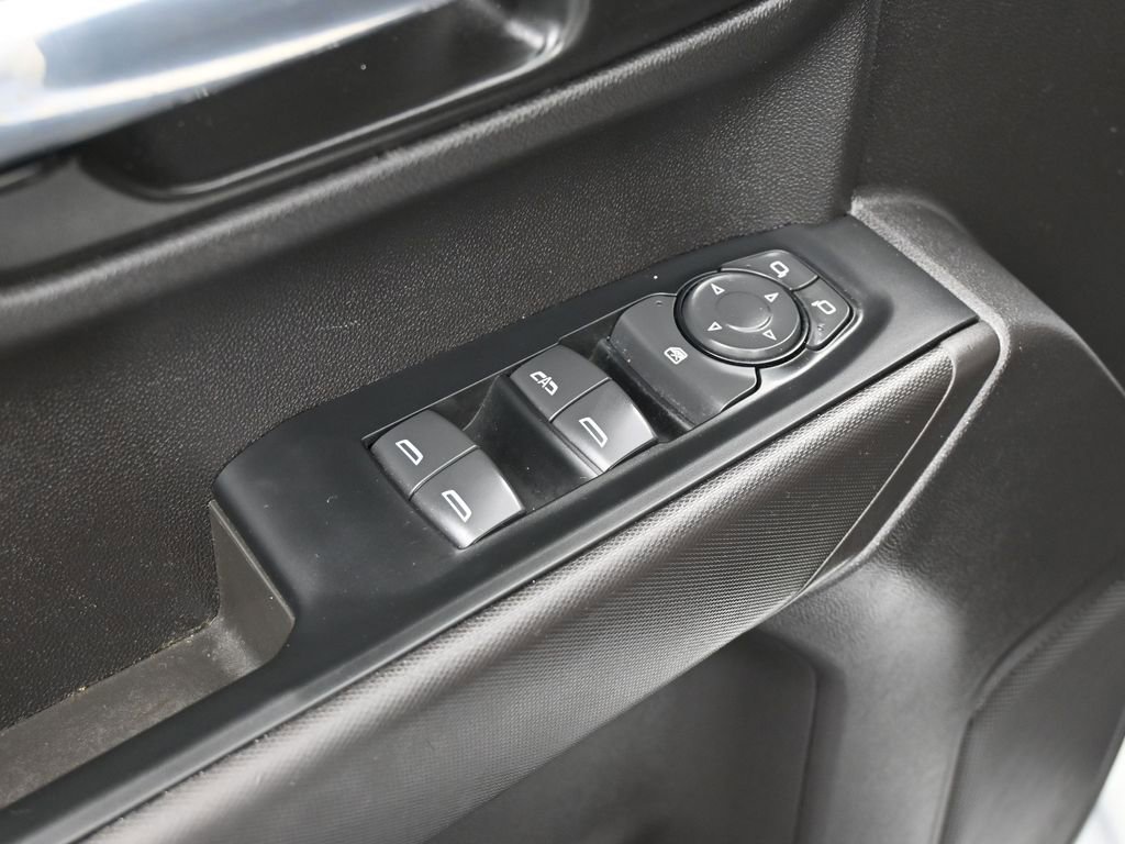 Used 2022 Chevrolet Silverado 1500 Custom w/ Safety Confidence Package image 17