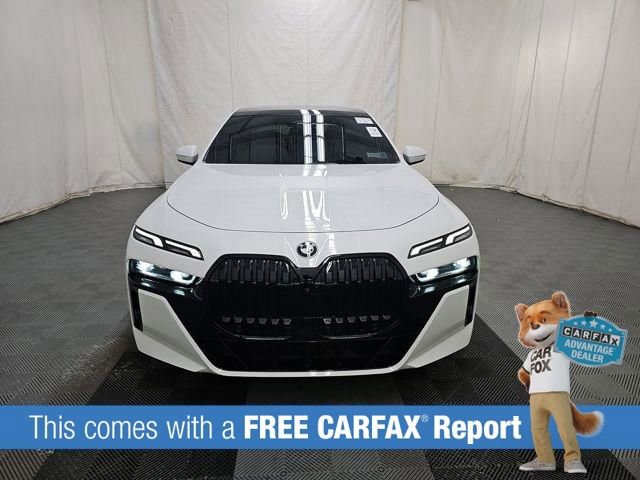 Used 2023 BMW 760i xDrive w/ Parking Assistance Package AWD/4WD image 2