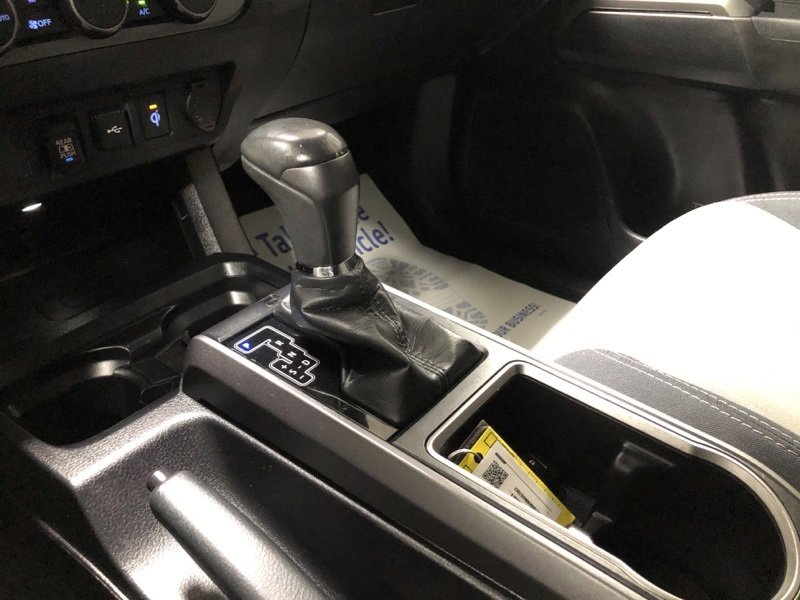 Used 2022 Toyota Tacoma TRD Sport image 29