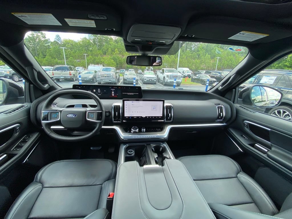 New 2027 Ford Expedition Platinum w/ Stealth Performance Package AWD/4WD image 27