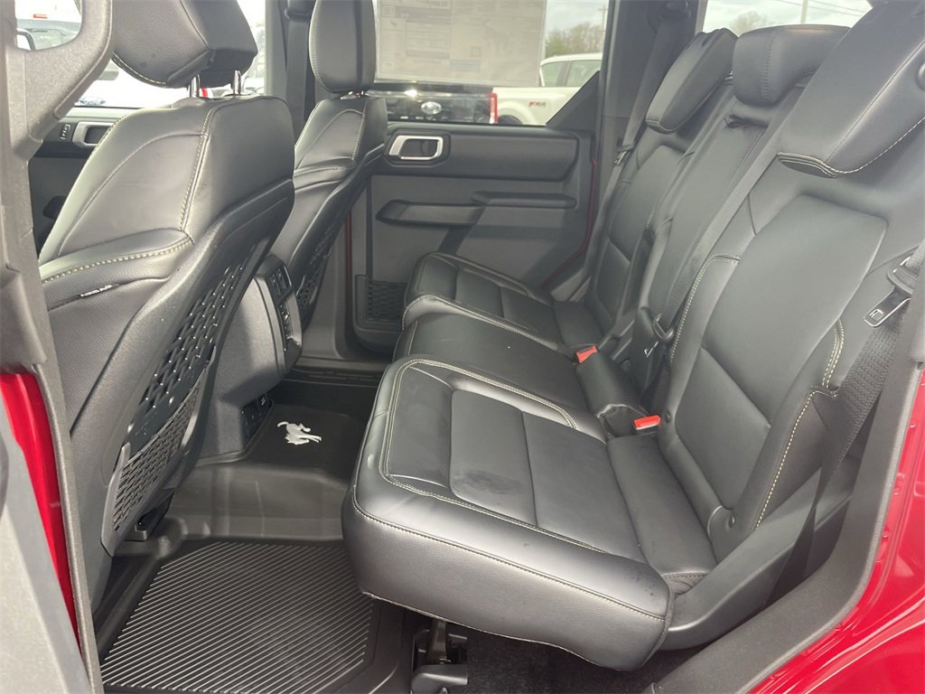 New 2025 Ford Bronco Badlands image 29