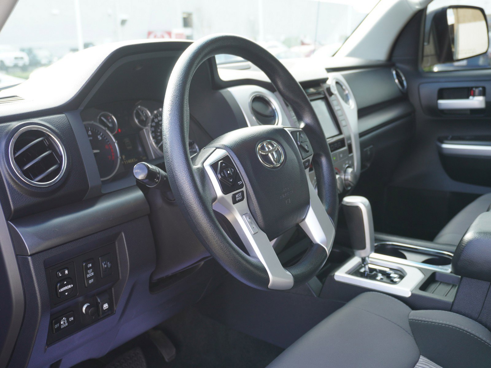Used 2017 Toyota Tundra SR5 image 22