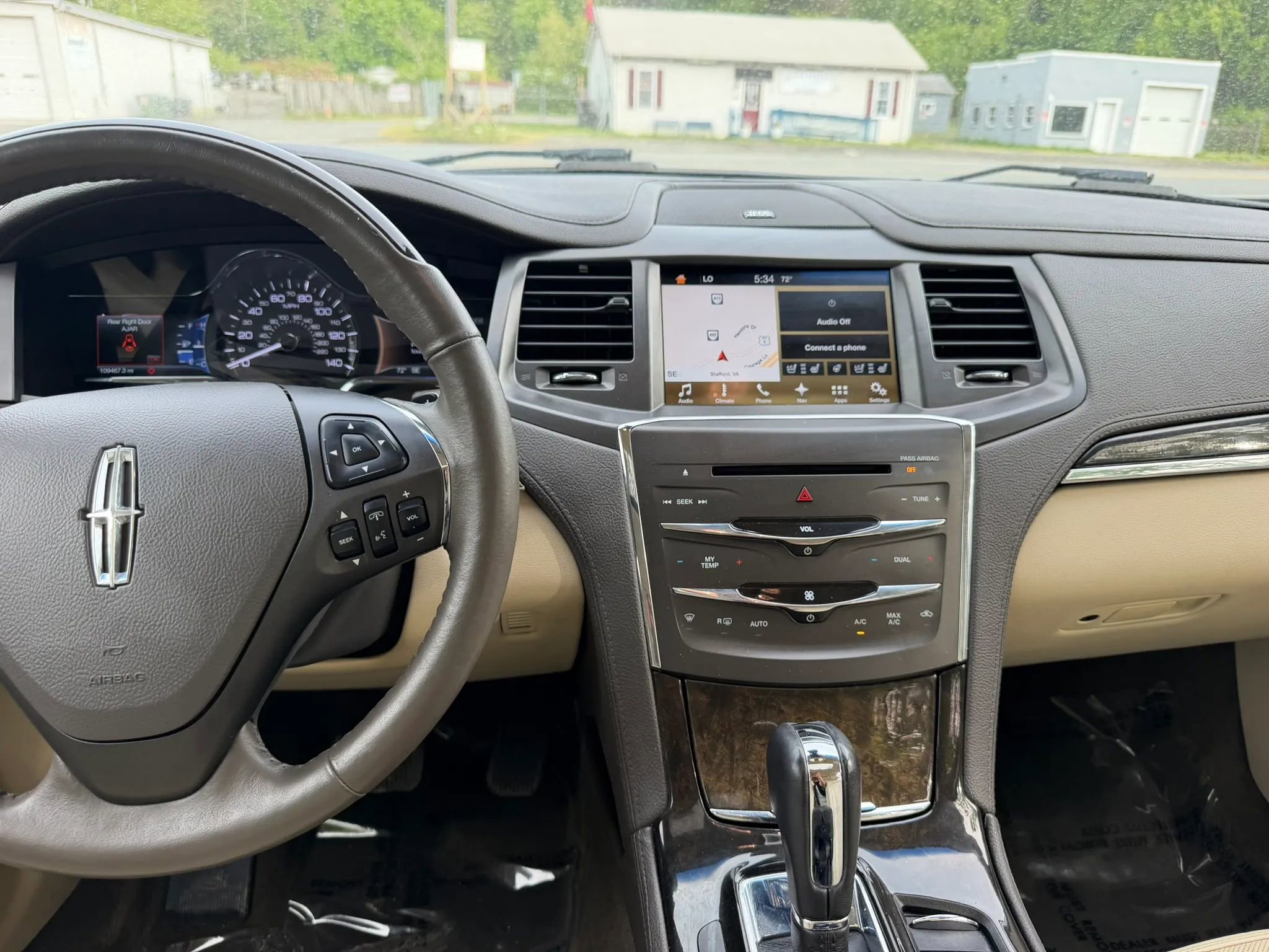 Used 2016 Lincoln MKS AWD w/ Equipment Group 101A image 32