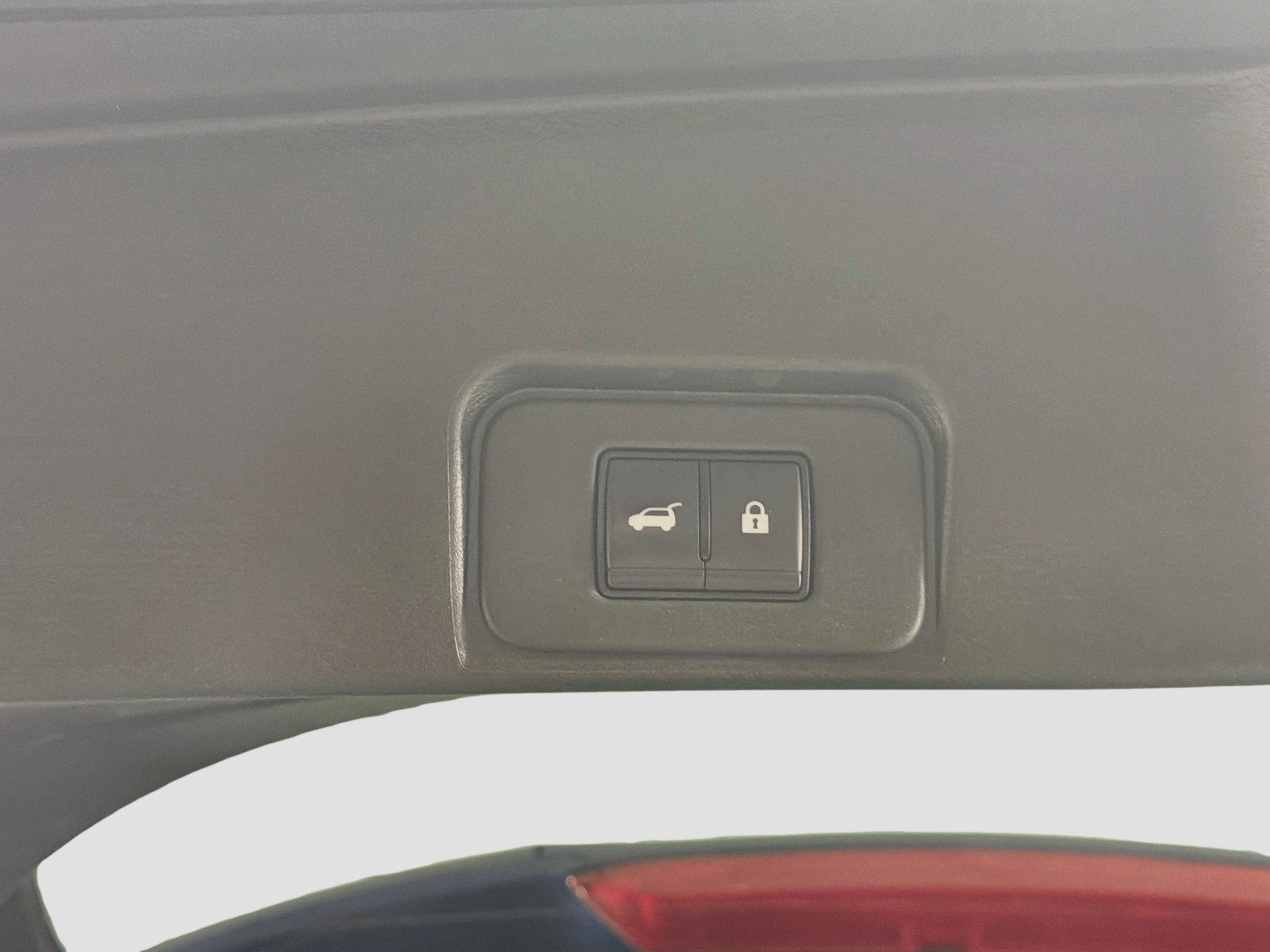 Used 2025 Nissan Rogue SV FWD image 29