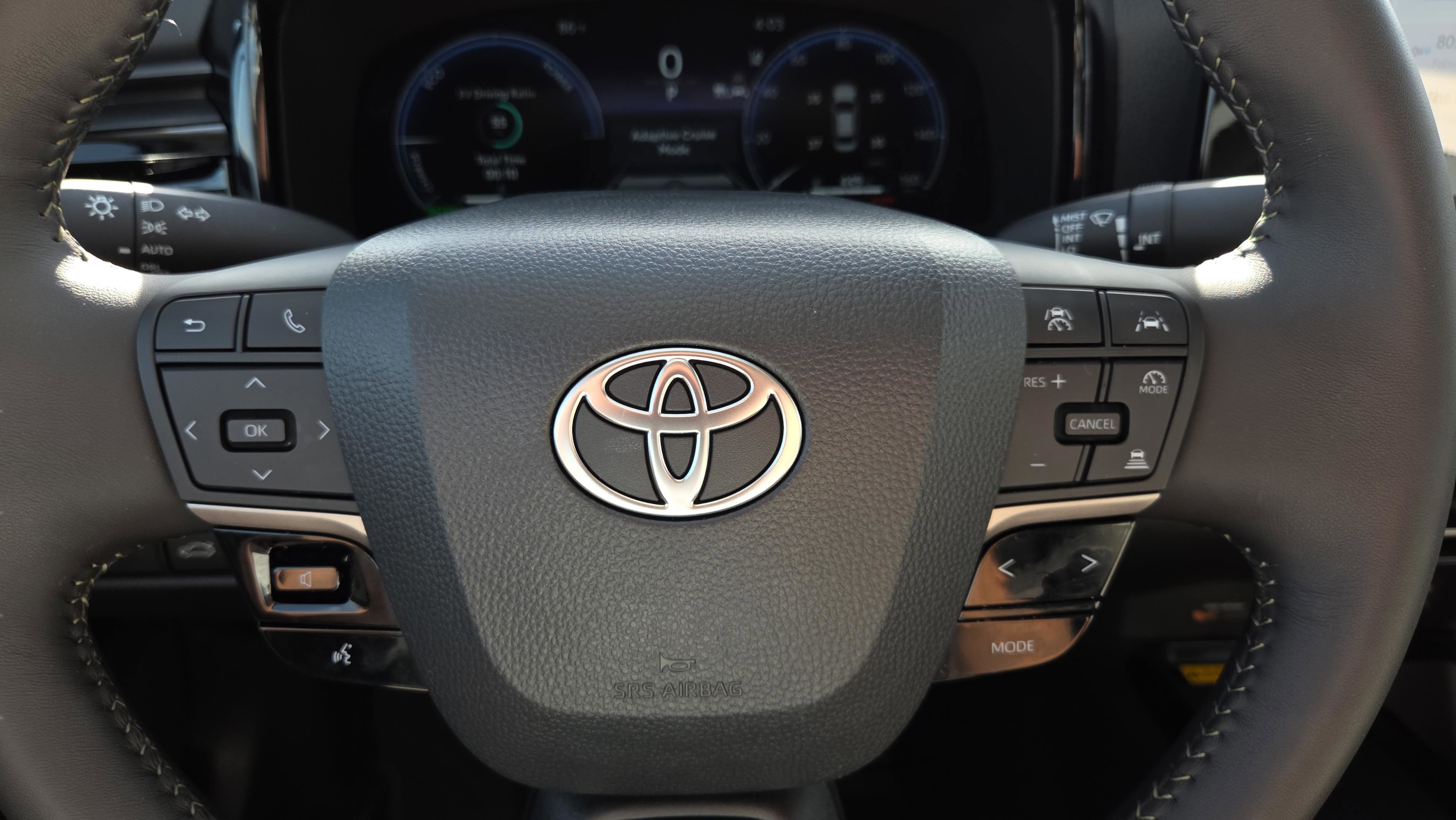 Certified 2025 Toyota Camry XLE image 32