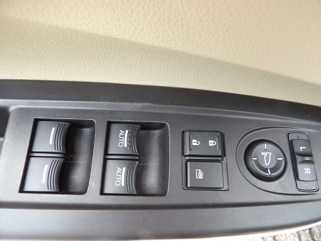 Used 2017 Acura RDX AWD w/ Advance Package image 12