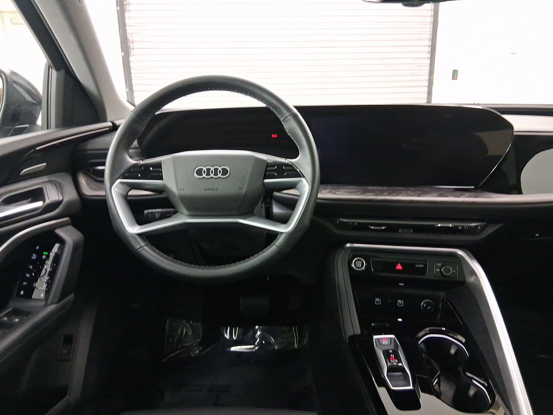 Used 2025 Audi Q5 Premium Plus w/ Premium Plus image 4