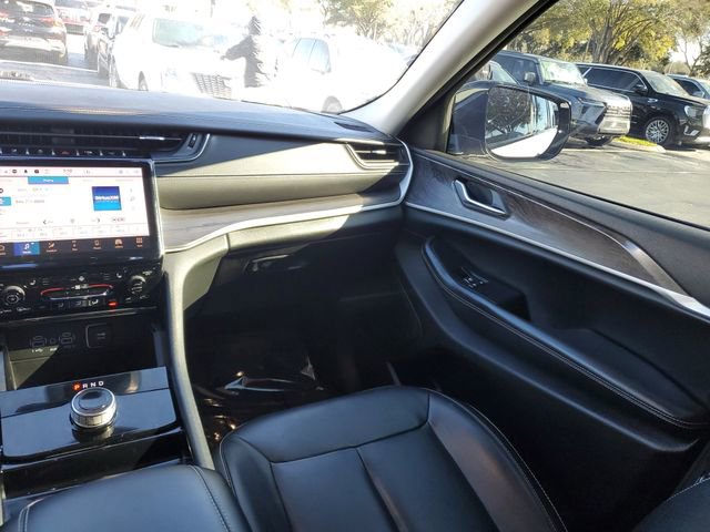 Used 2023 Jeep Grand Cherokee Limited w/ Trailer Tow Prep Group (B) image 13