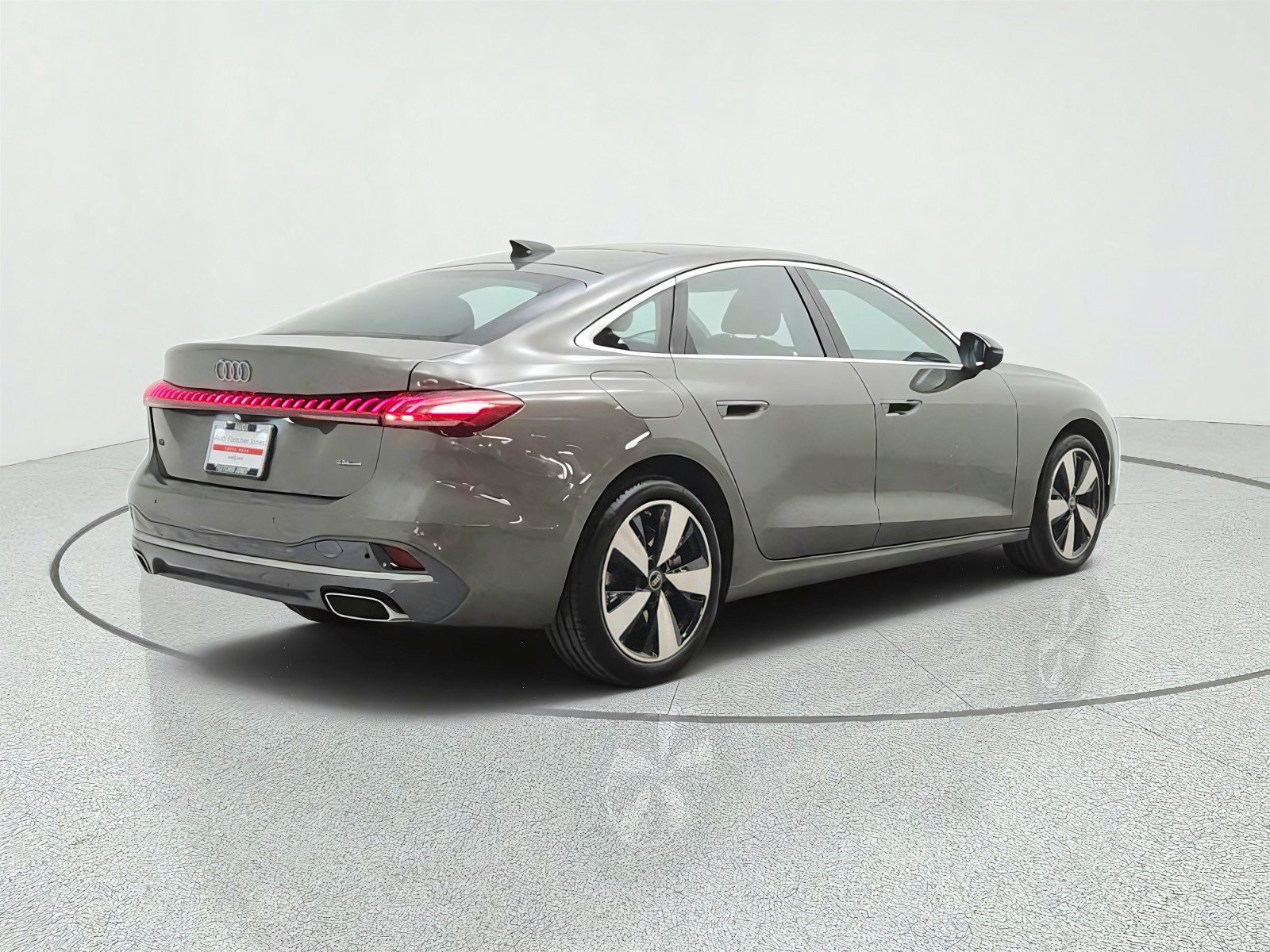 Used 2025 Audi A5 2.0T Premium w/ 19" Wheel Package AWD/4WD image 5