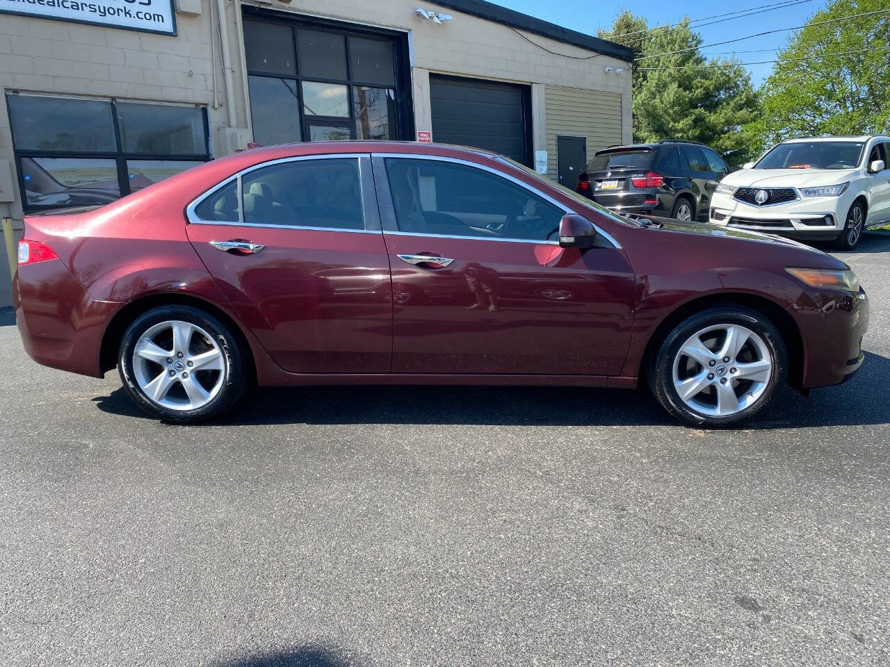 Used 2010 Acura TSX Sedan image 2