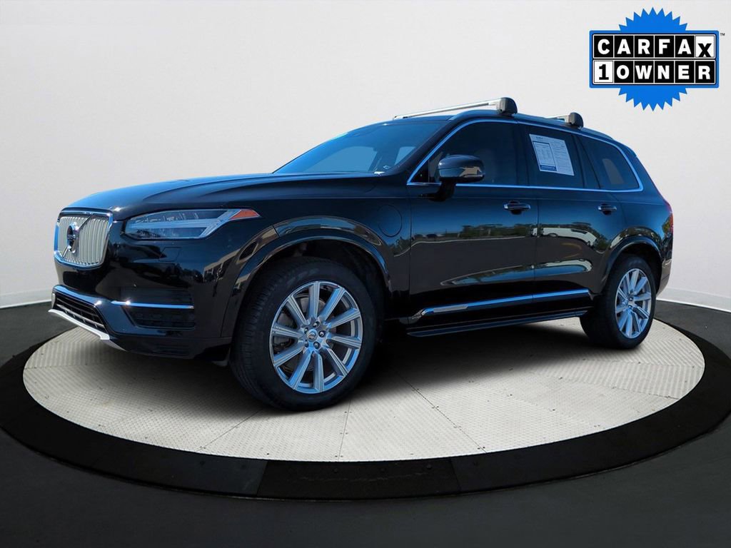 Used 2017 Volvo XC90 T8 Inscription w/ Vision Package image 1