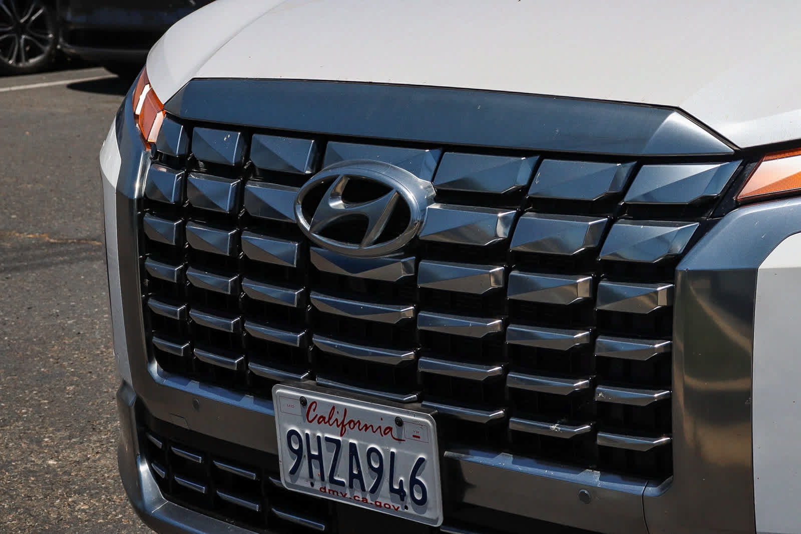 Used 2024 Hyundai Palisade Calligraphy FWD image 3