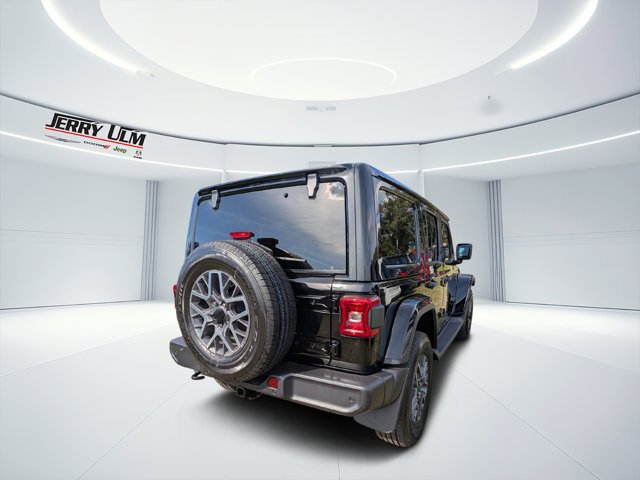 New 2025 Jeep Wrangler Sahara image 29