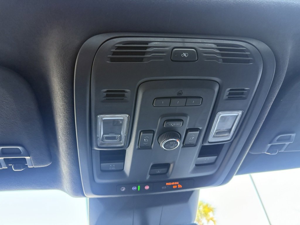 Used 2023 Cadillac Escalade Sport Platinum image 32