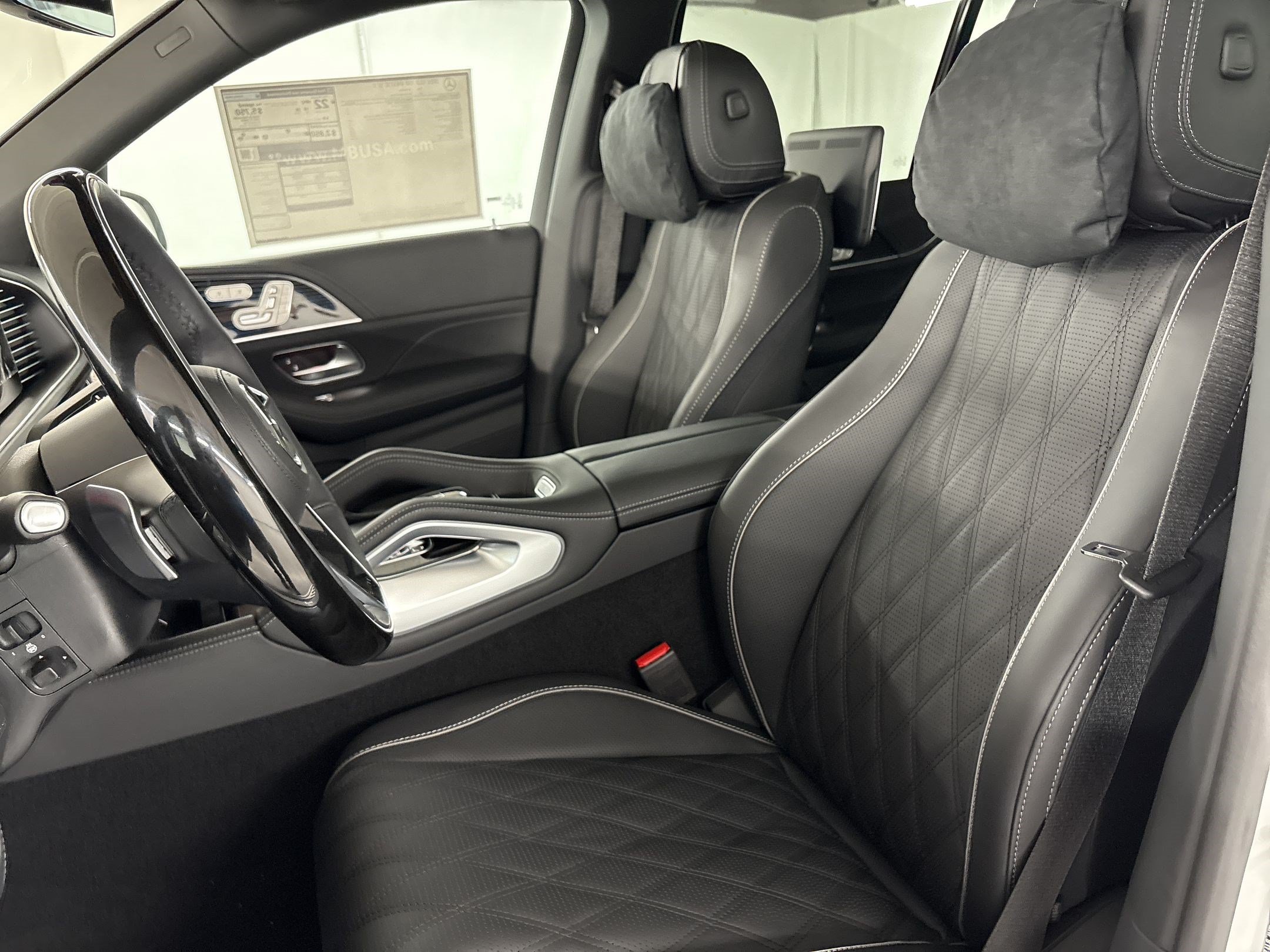 New 2026 Mercedes-Benz Maybach GLS 600 4MATIC image 21