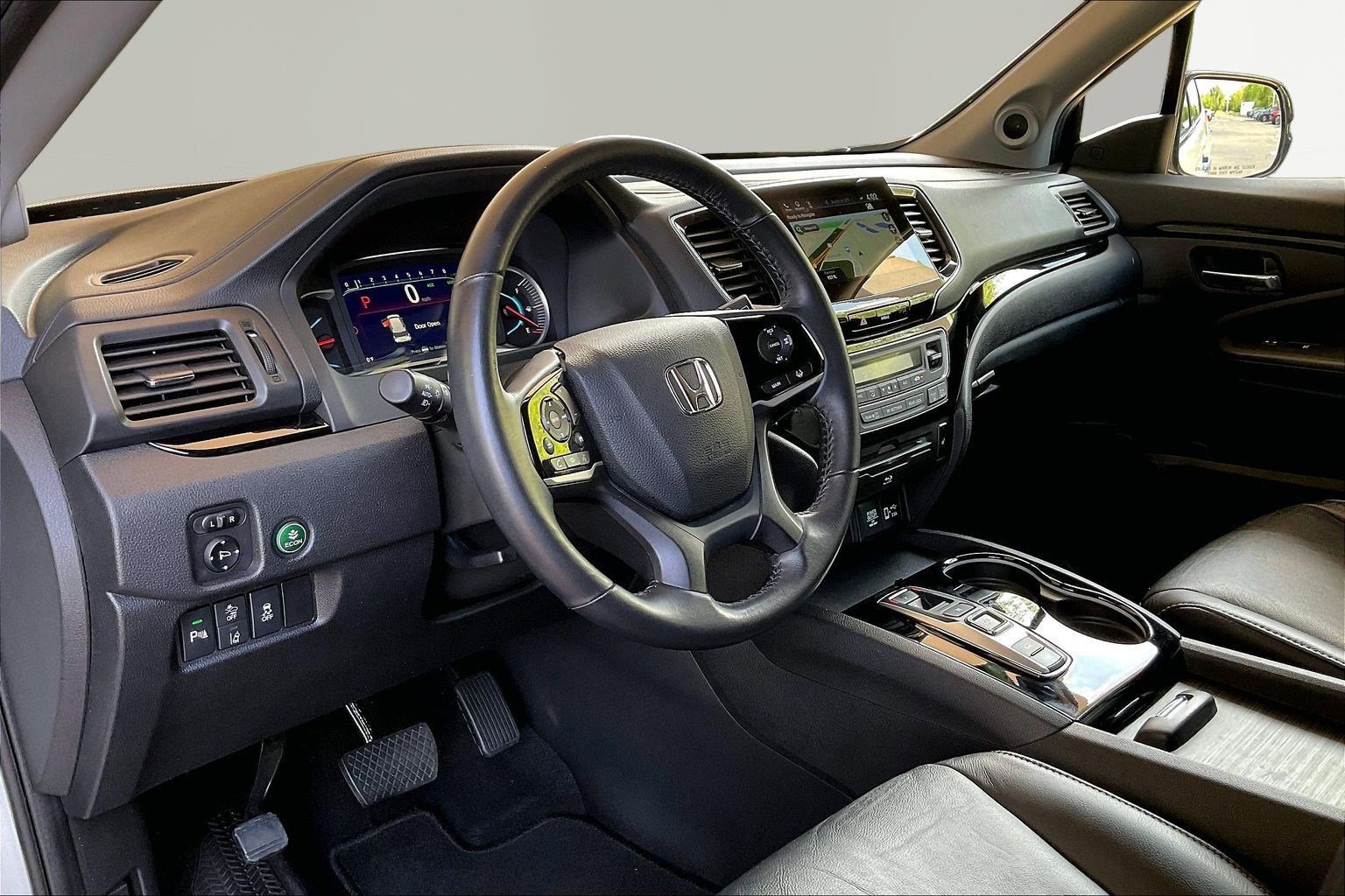 Used 2019 Honda Pilot Touring image 17