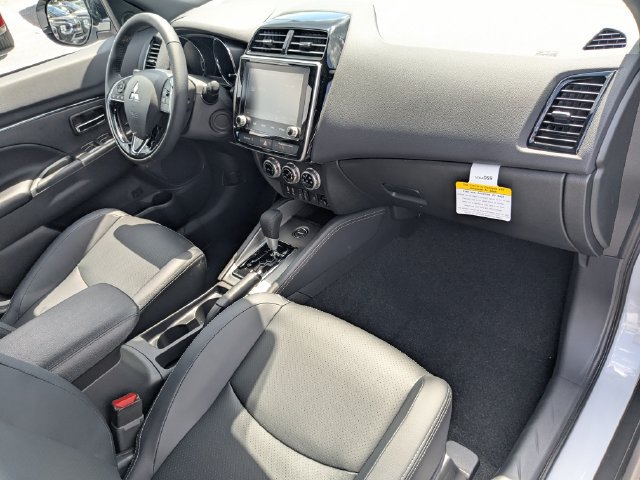 Used 2026 Mitsubishi Outlander Sport SEL AWD/4WD image 14