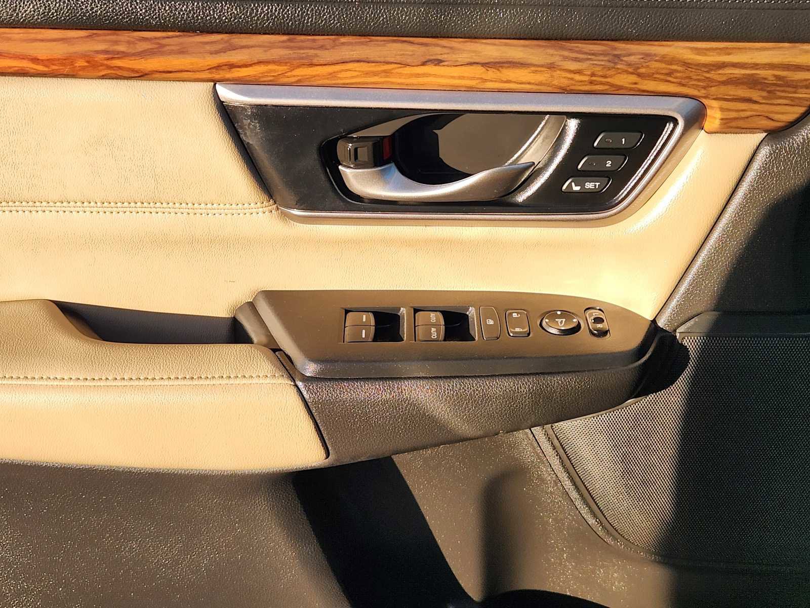 Used 2018 Honda CR-V EX-L image 23