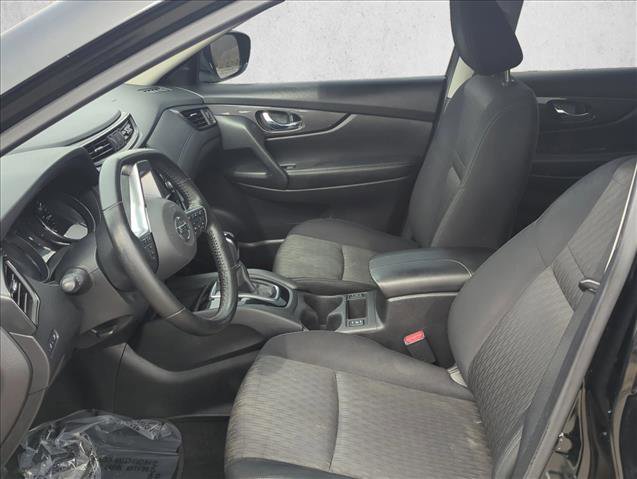 Used 2018 Nissan Rogue SV image 14