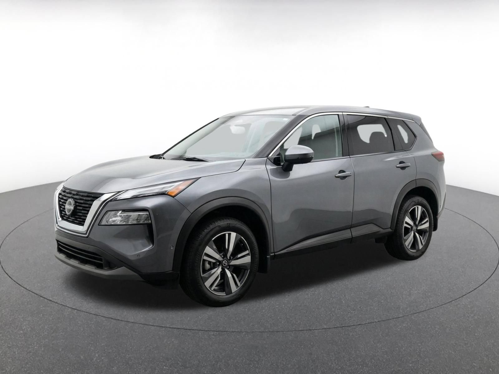 Used 2026 Nissan Rogue SL AWD/4WD image 3