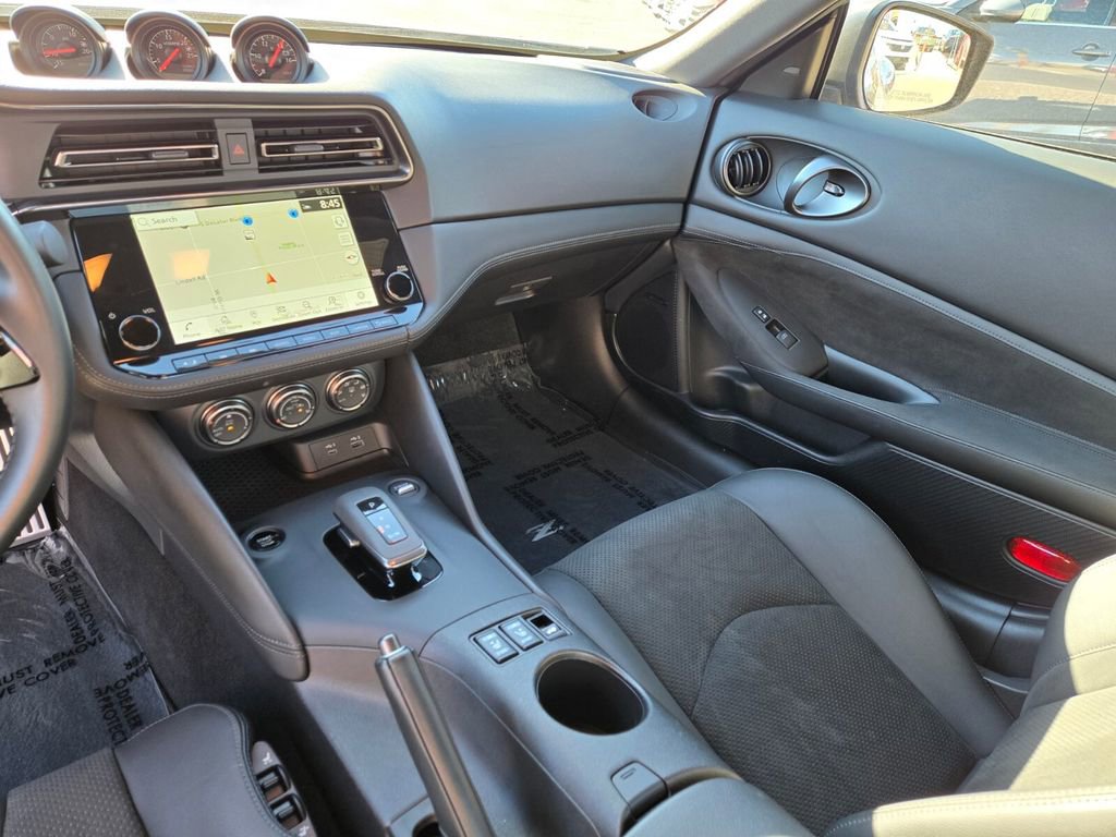 Certified 2025 Nissan Z Performance w/ Floor Mat Package image 14