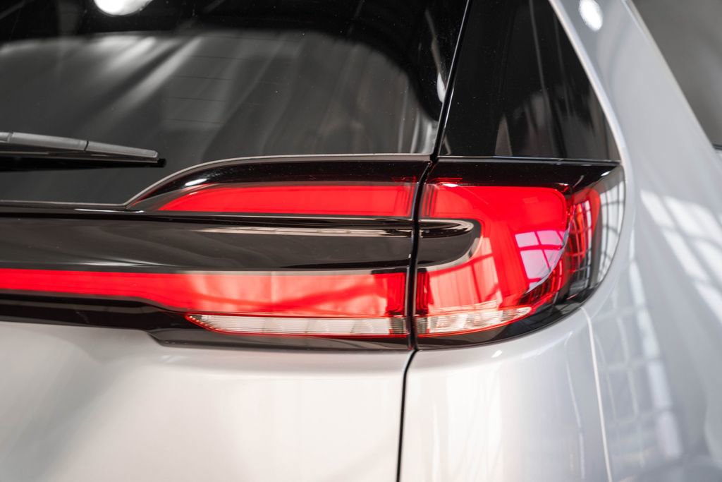 New 2026 Chrysler Pacifica Select image 5