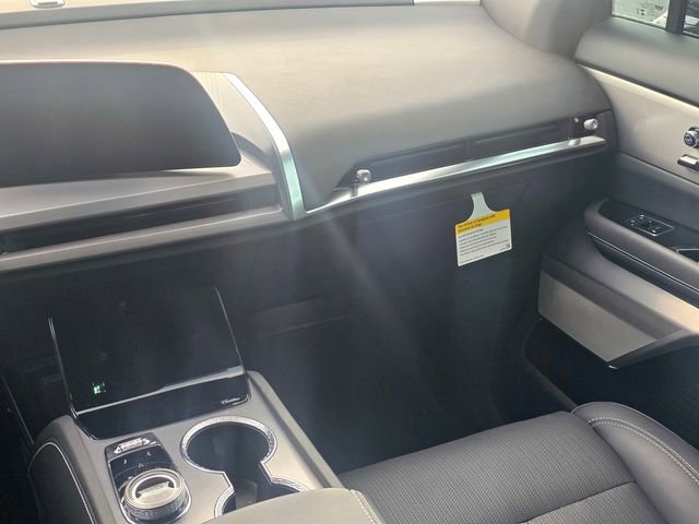 Used 2026 Cadillac Vistiq Sport AWD/4WD image 18